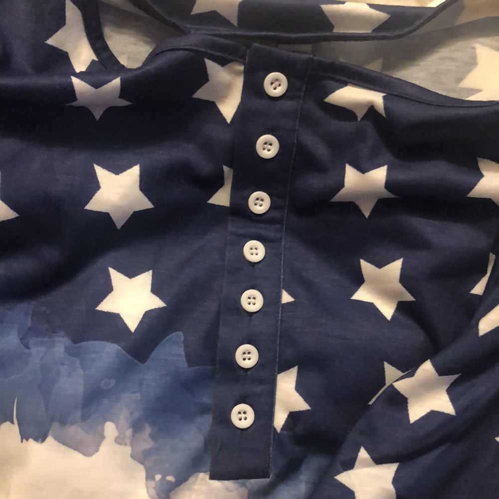 Shirt - Picture 6 of 7